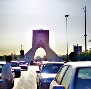 Stolp Azadi v Teheranu